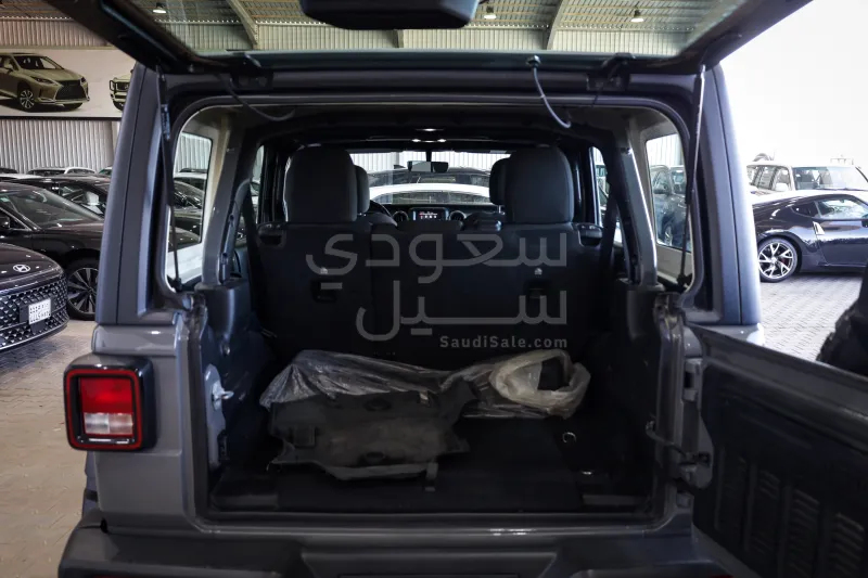 2021 جييب رانجلر سبورت