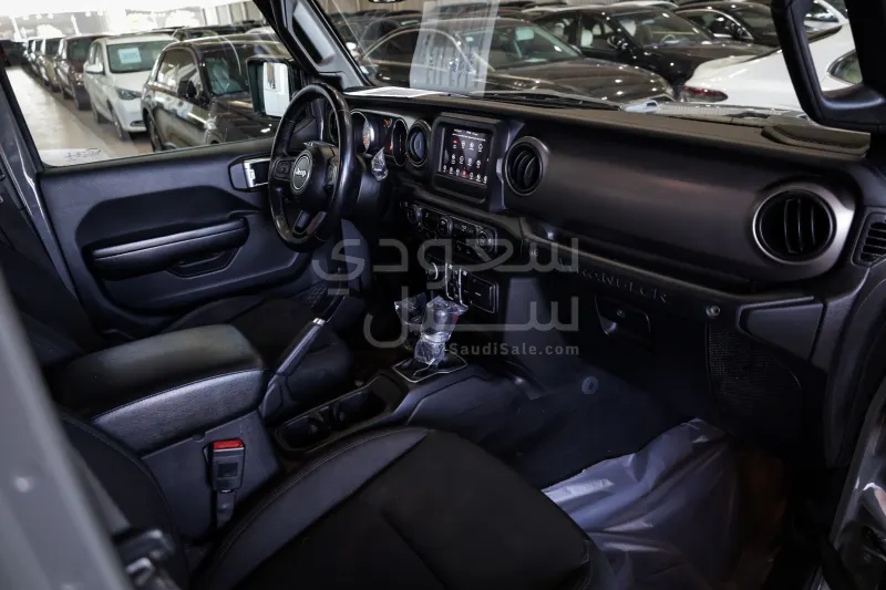 2021 جييب رانجلر سبورت