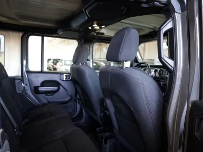 2021 جييب رانجلر سبورت