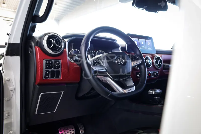 2023 بايك بي جاي 40 اس