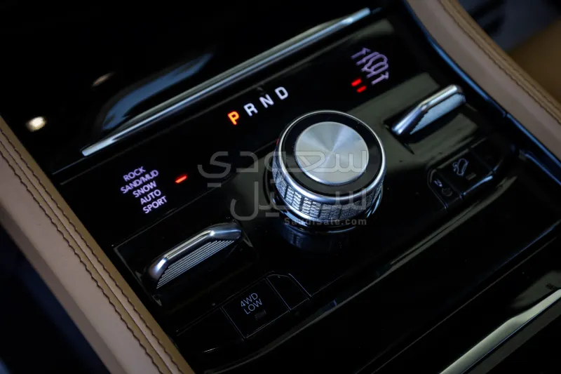 2023 جييب جراند شيروكي ساميت