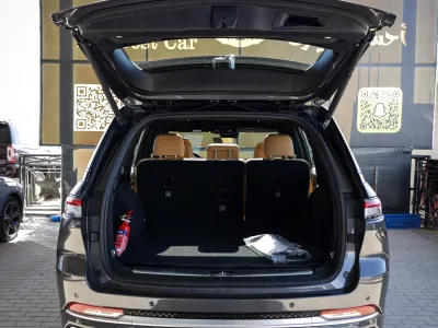 2023 جييب جراند شيروكي ساميت