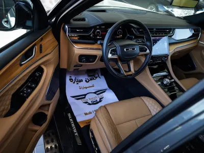 2023 جييب جراند شيروكي ساميت