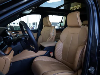 2023 جييب جراند شيروكي ساميت