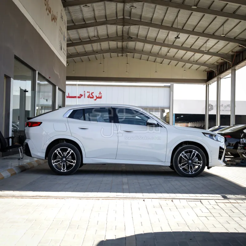 2026 بي ام دبليو الفئة اكس 2