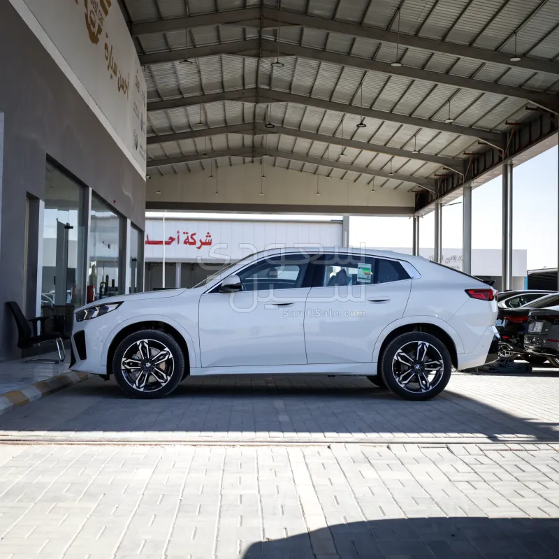 2026 بي ام دبليو الفئة اكس 2