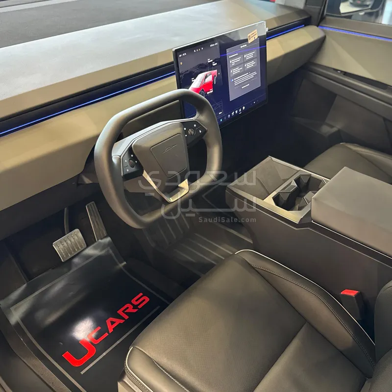 2025 تيسلا سايبر تراك