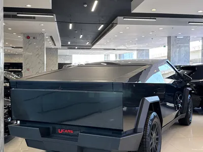 2025 تيسلا سايبر تراك