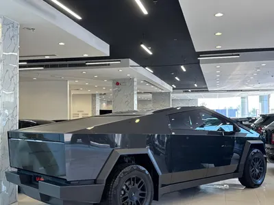 2025 تيسلا سايبر تراك