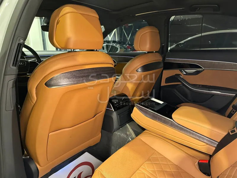 2024 اودي اي 8