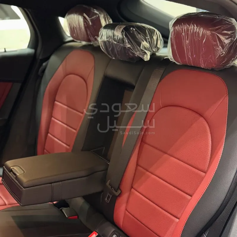 2023 مرسيدس - بنز جي إل سي 200