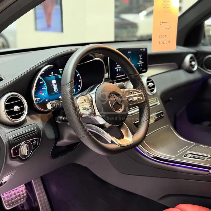 2023 مرسيدس - بنز جي إل سي 200