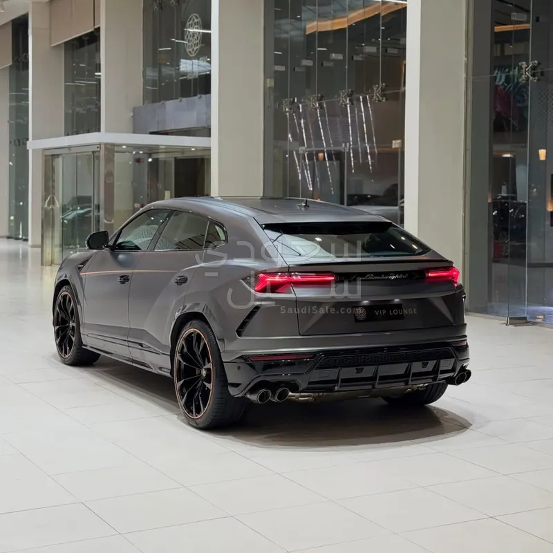 2021 لمبرجيني اوروس