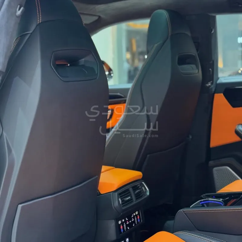 2021 لمبرجيني اوروس