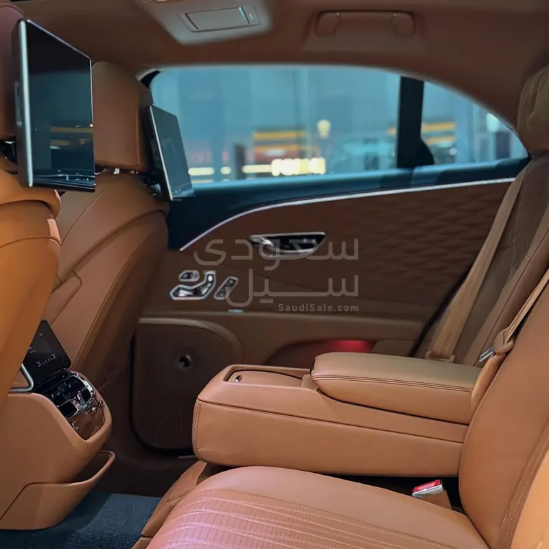 2022 بنتلي كونتيننتل فلاينج سبير