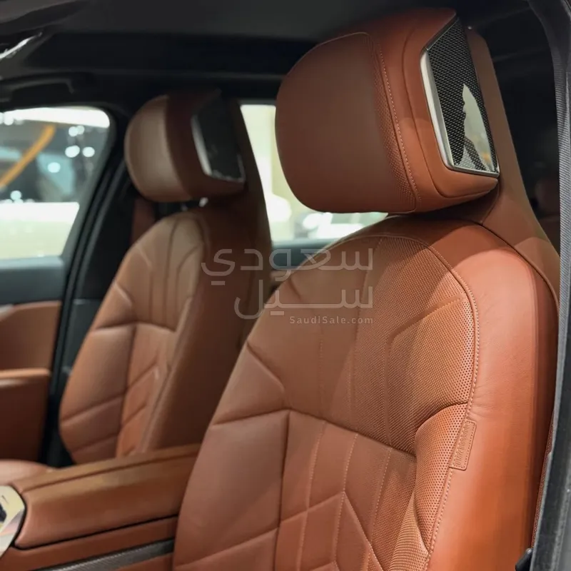 2024 بي ام دبليو الفئة السابعة 735أي