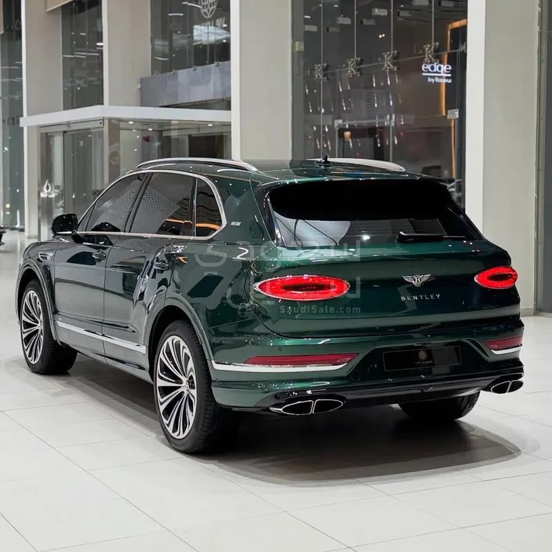 2021 بنتلي بنتايجا