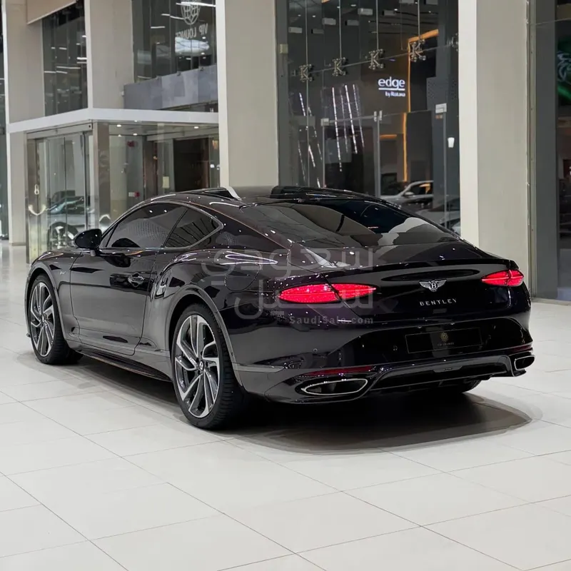 2025 بنتلي كونتيننتل جي تي سبيد