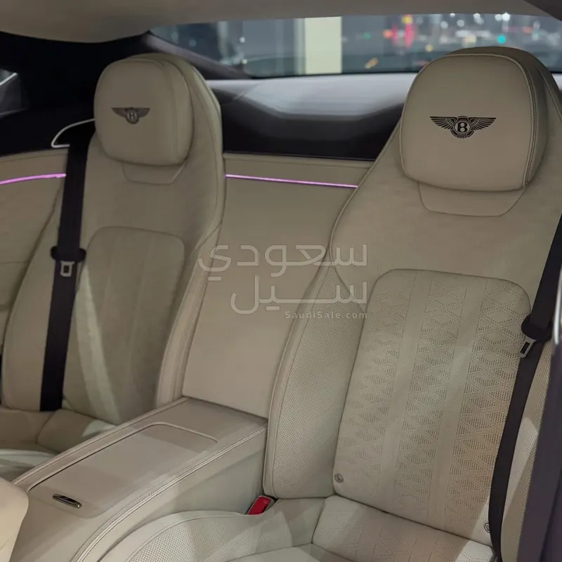 2025 بنتلي كونتيننتل جي تي سبيد