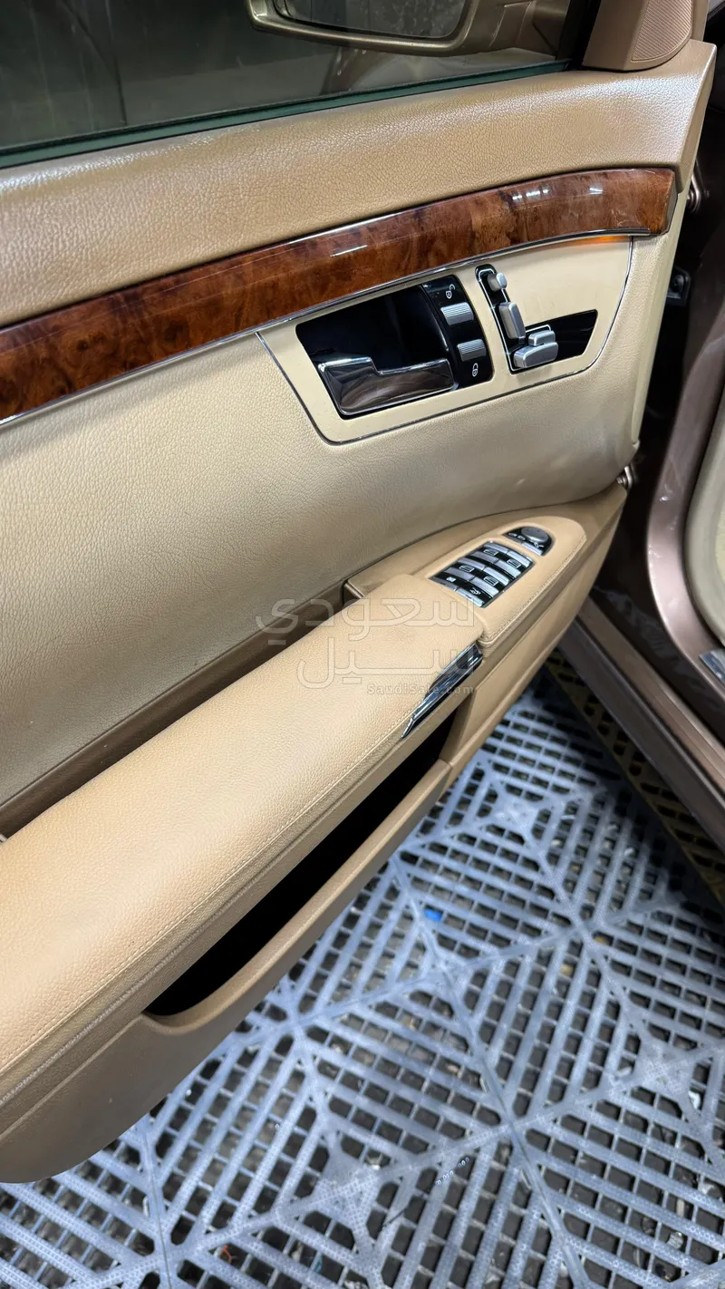 2008 مرسيدس - بنز إس 63 أي إم جي