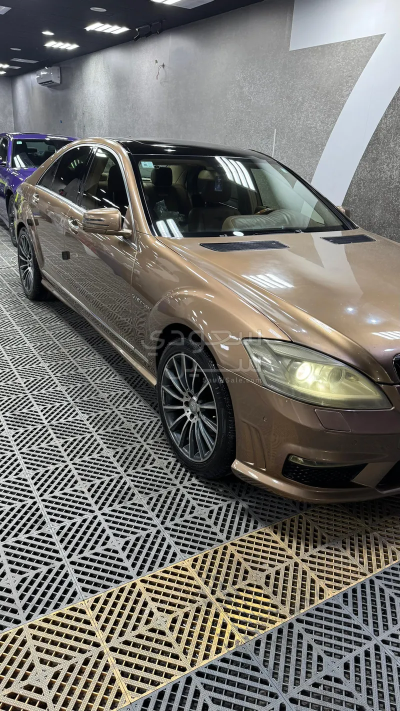 2008 مرسيدس - بنز إس 63 أي إم جي