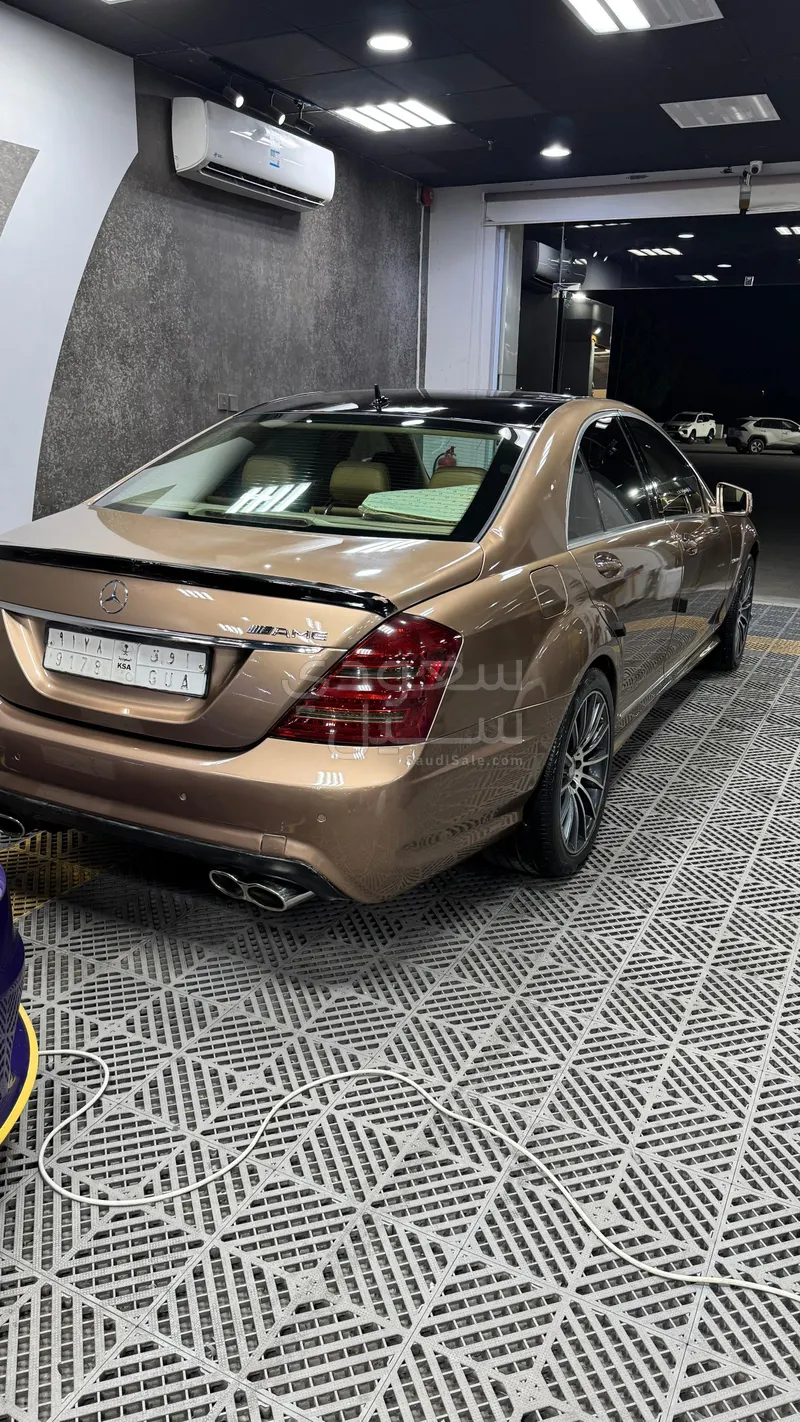 2008 مرسيدس - بنز إس 63 أي إم جي