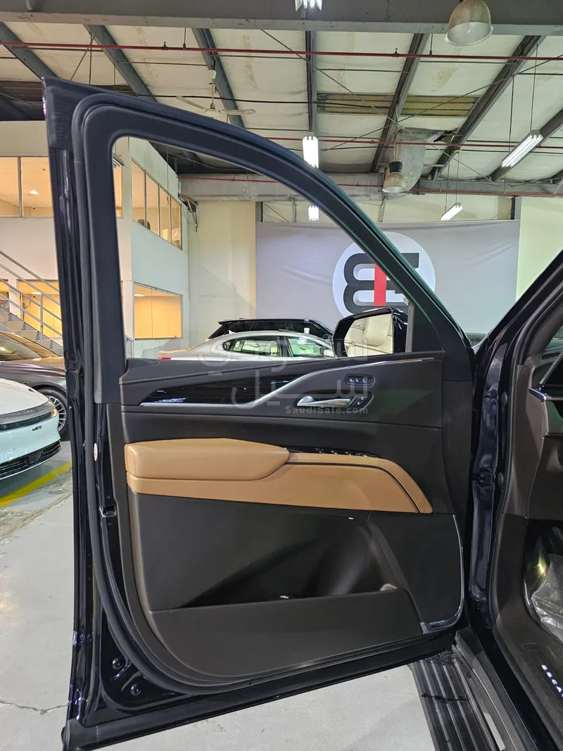 2022 كاديلاك اسكاليد