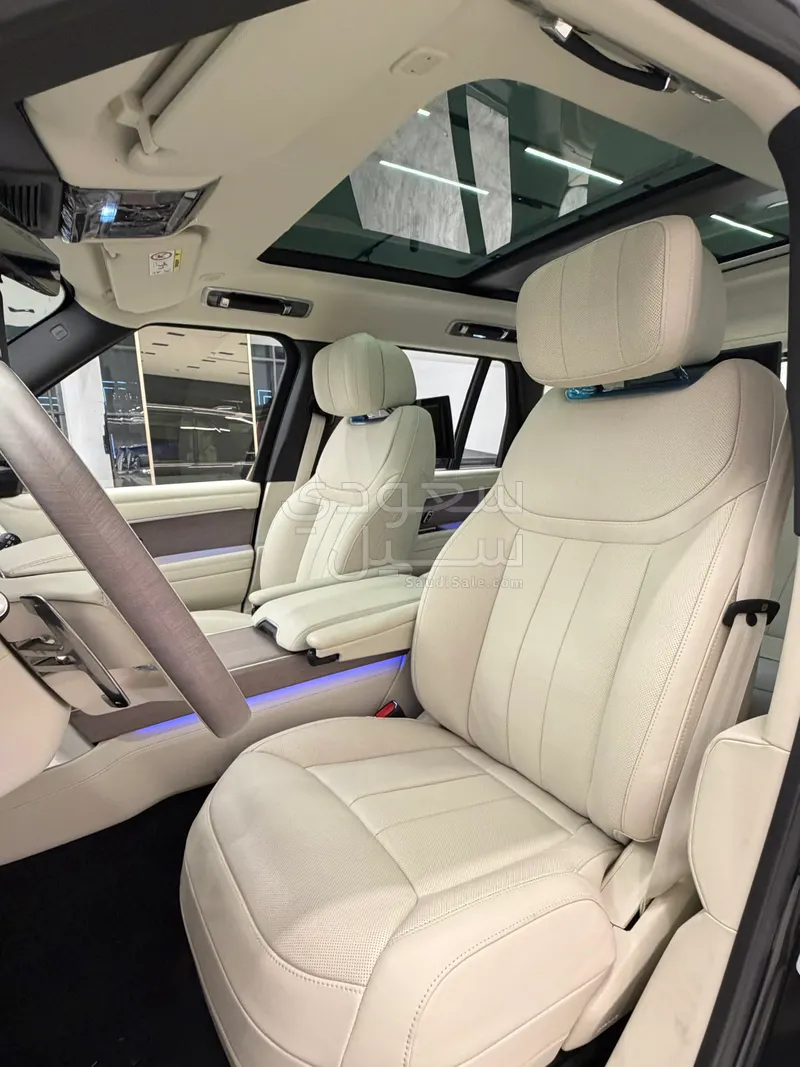 2025 لاند روفر رينج روفر اوتوبيوغرافي