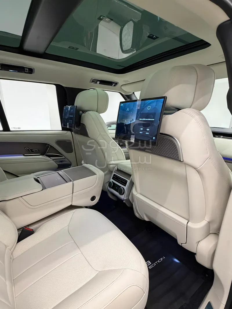 2025 لاند روفر رينج روفر اوتوبيوغرافي