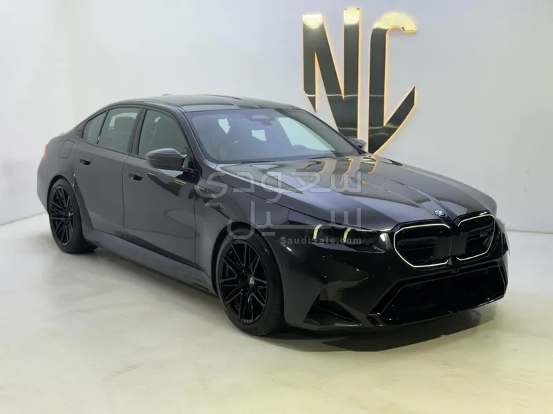 2025 بي ام دبليو الفئة ام إم 5