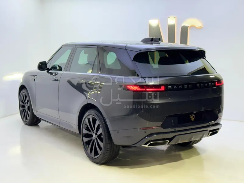 2025 لاند روفر رينج روفر سبورت اس اي ار دايناميك