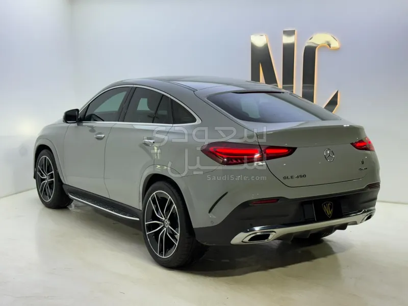 2025 مرسيدس - بنز جي إل إي 450