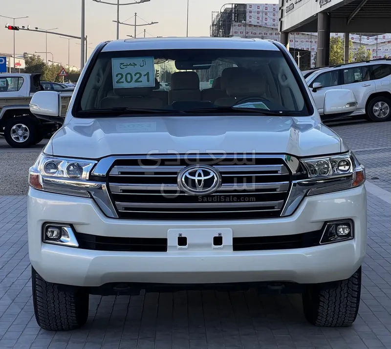 2021 تويوتا لاند كروزر في اكس ار