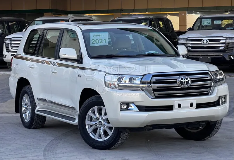 2021 تويوتا لاند كروزر في اكس ار