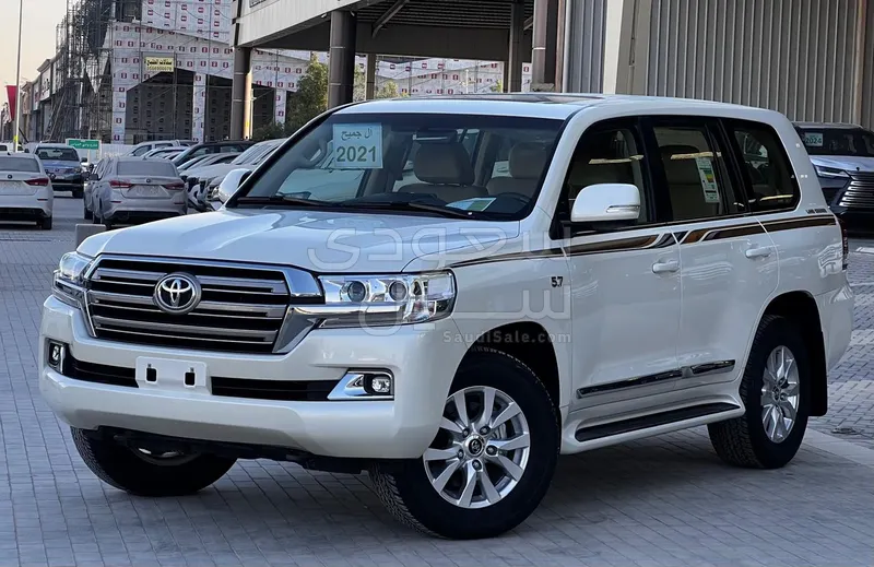 2021 تويوتا لاند كروزر في اكس ار