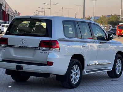 2021 تويوتا لاند كروزر في اكس ار