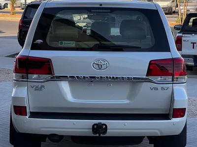 2021 تويوتا لاند كروزر في اكس ار