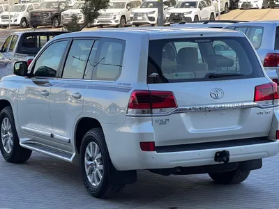 2021 تويوتا لاند كروزر في اكس ار