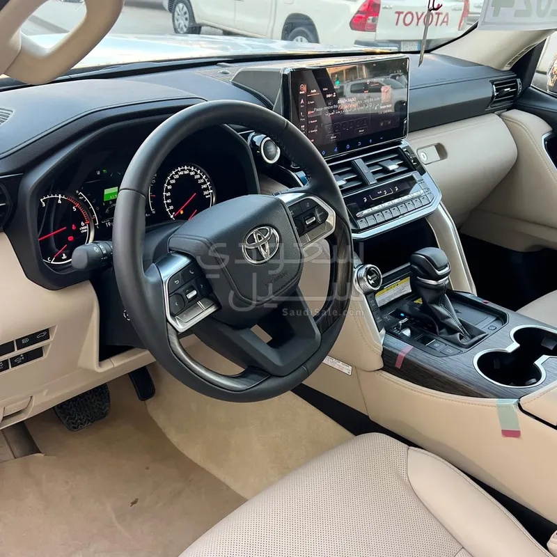 2024 تويوتا لاند كروزر في اكس