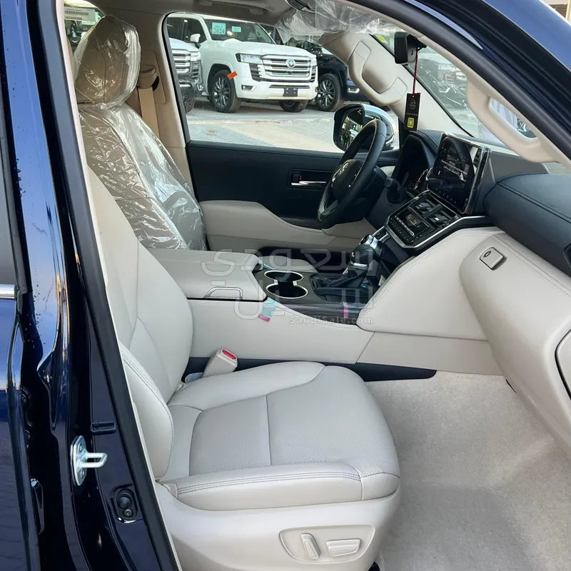 2024 تويوتا لاند كروزر في اكس