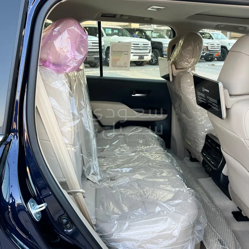 2024 تويوتا لاند كروزر في اكس