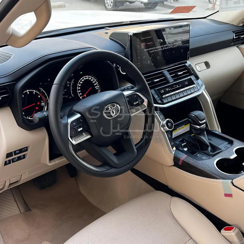 2024 تويوتا لاند كروزر في اكس