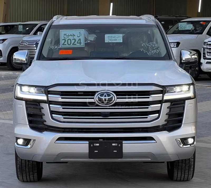 2024 تويوتا لاند كروزر في اكس