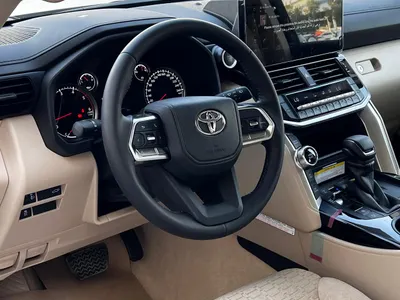 2024 تويوتا لاند كروزر جي اكس ار