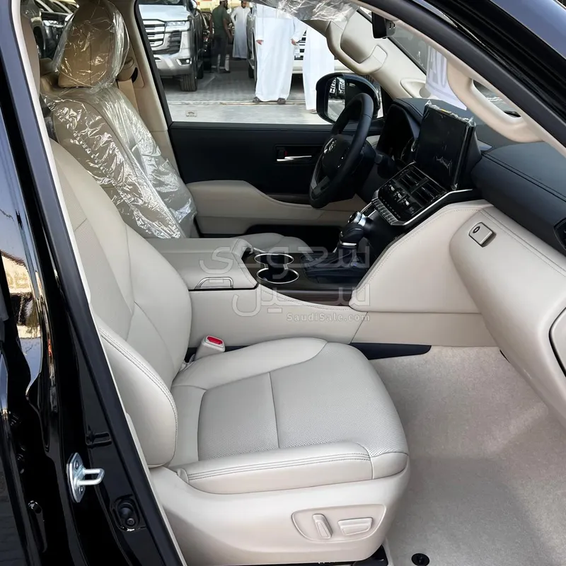 2024 تويوتا لاند كروزر جي اكس ار