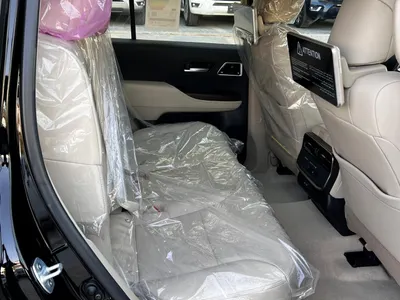 2024 تويوتا لاند كروزر جي اكس ار