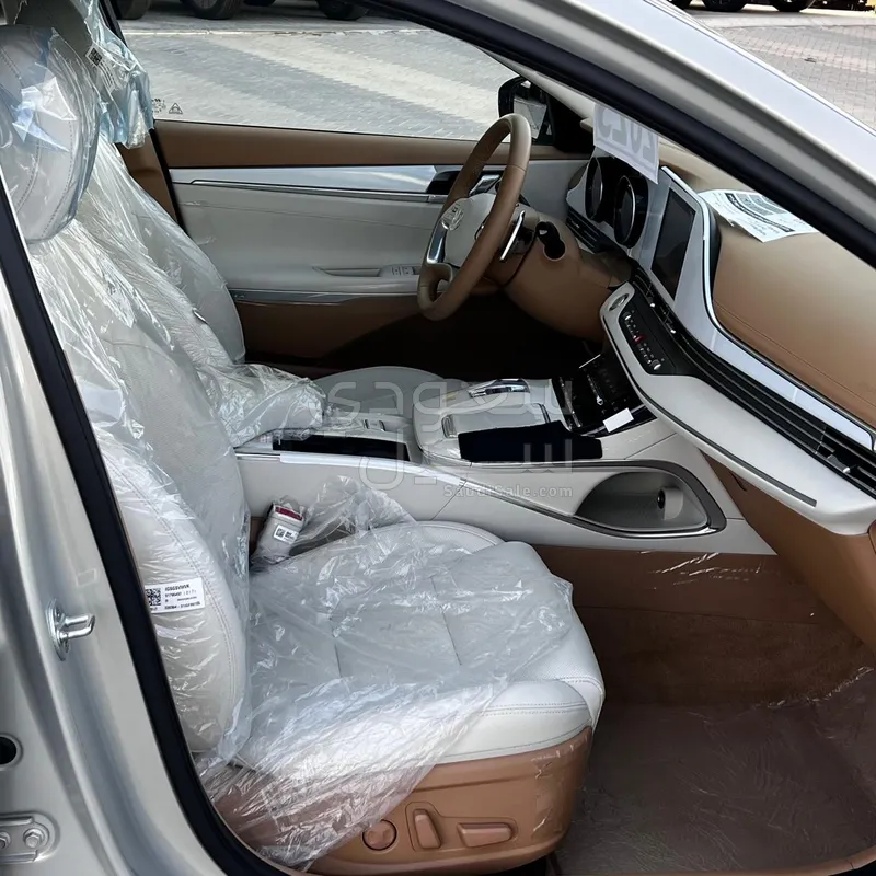 2023 Hyundai Azera Smart