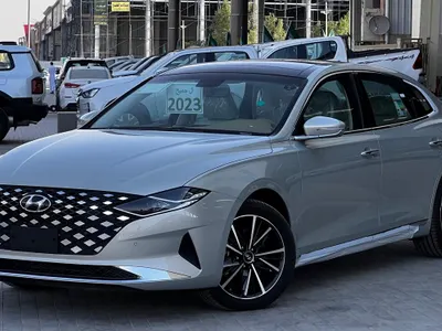2023 Hyundai Azera Smart