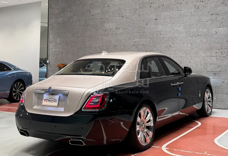 2021 رولز رويس قوست