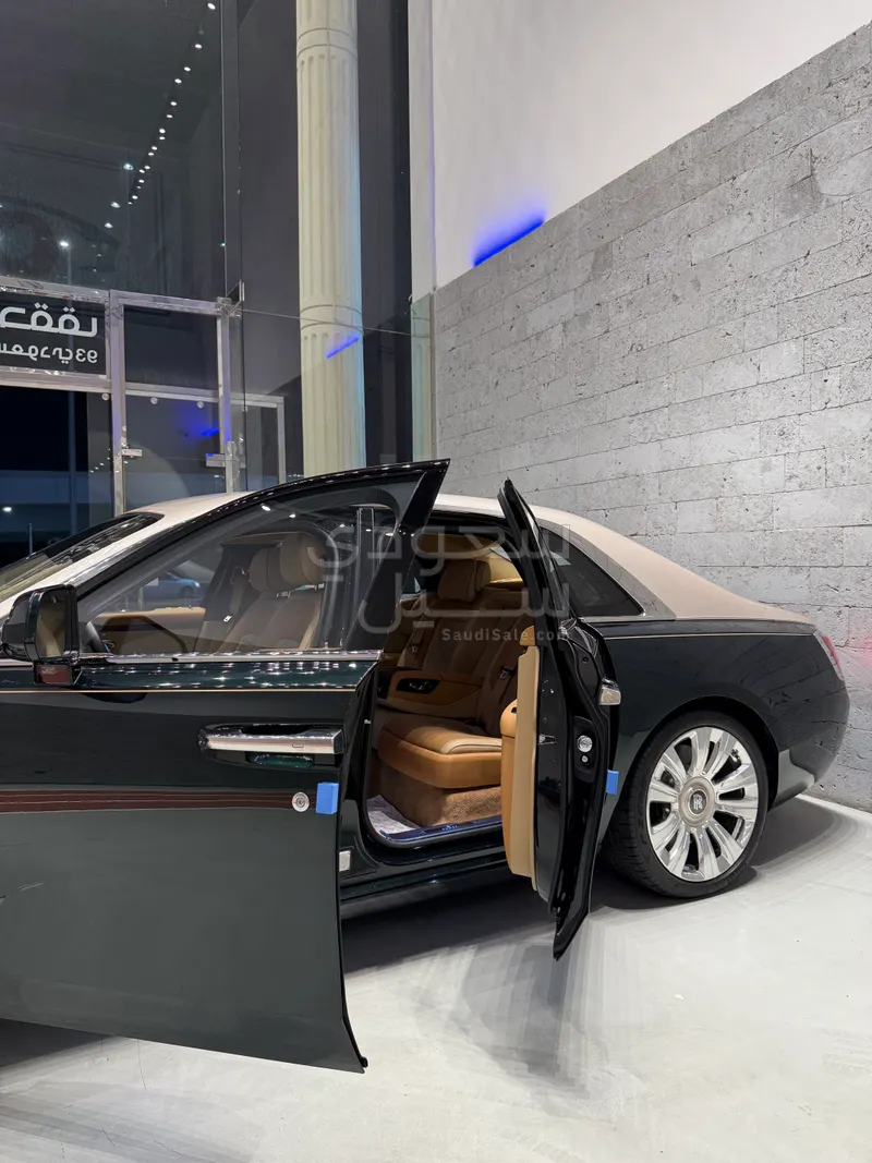 2021 رولز رويس قوست